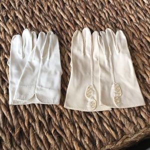 Gloves. Vintage. Fabric. White. Cream. 2 pair.